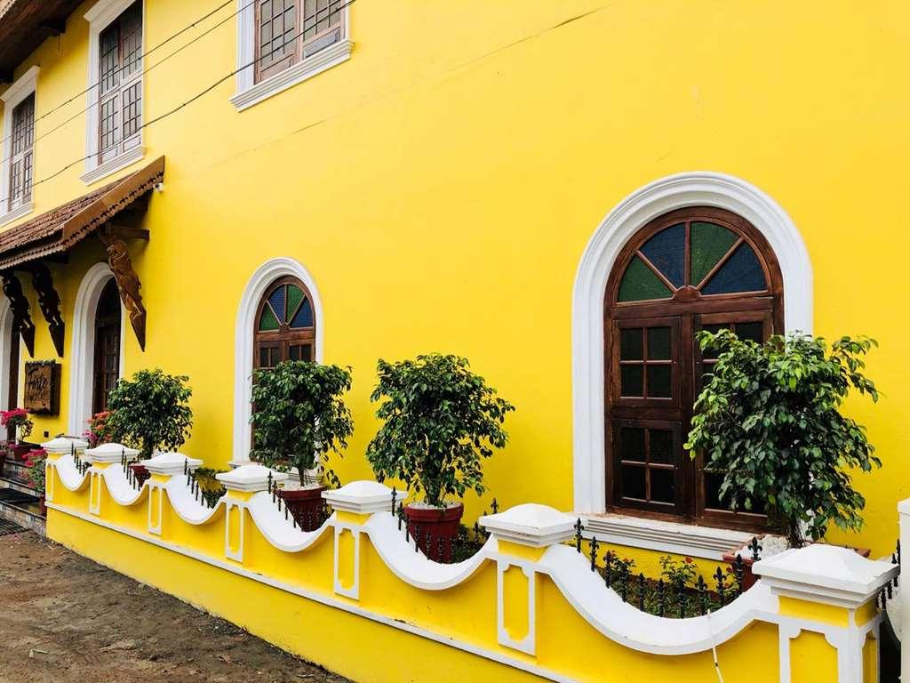 Forte Kochi Hotel Exterior photo