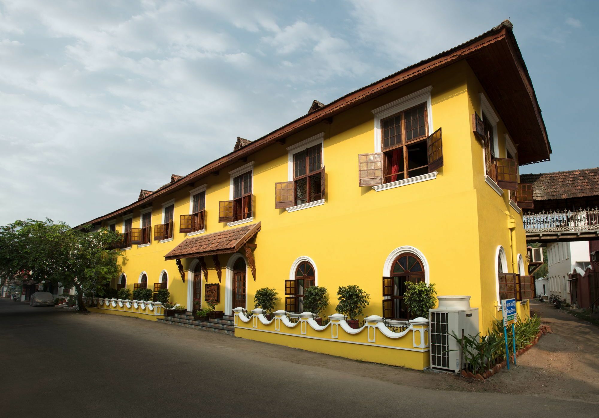 Forte Kochi Hotel Exterior photo